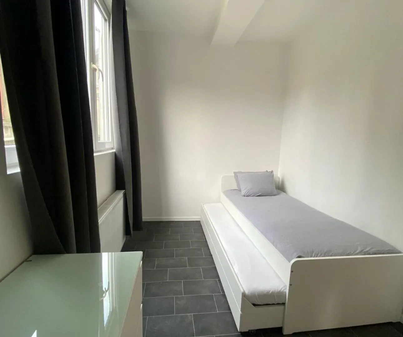 Grand Appartement Deux Chambres Brüsszel Apartman